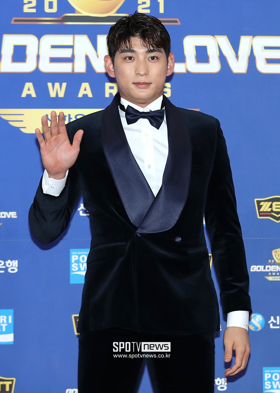 [포토S] 이정후, 남다른 벨벳 슈트