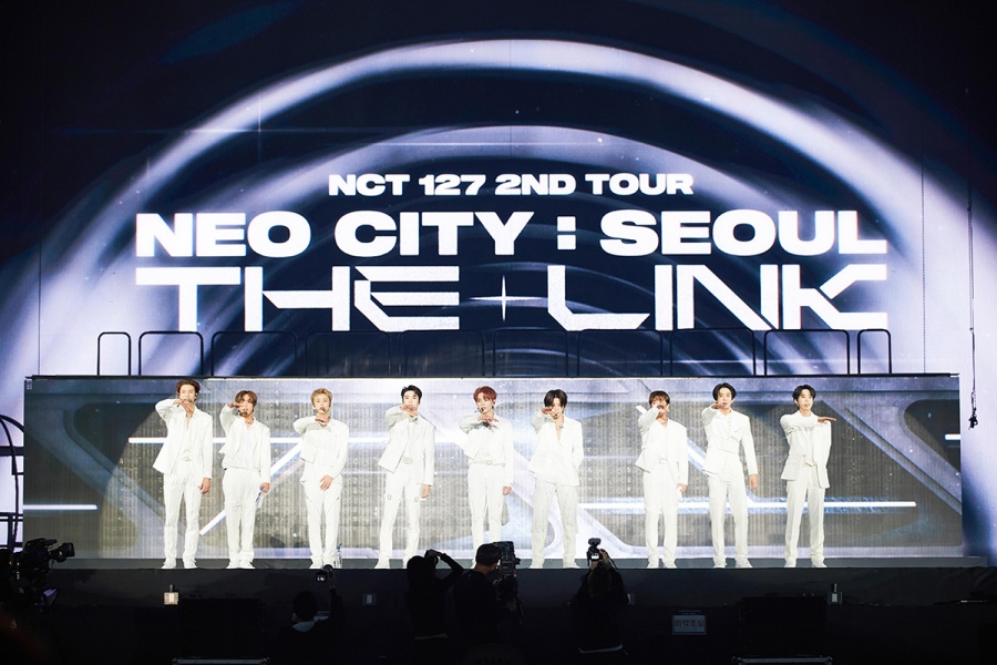 NCT 127, 시즈니와 눈물나게 행복한 만남…두 번째 단독 콘서트 마무리