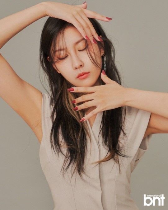 스테파니 "23살 연상♥, 세대차이 못 느낀다…성격이 순수해서 내가 답답"