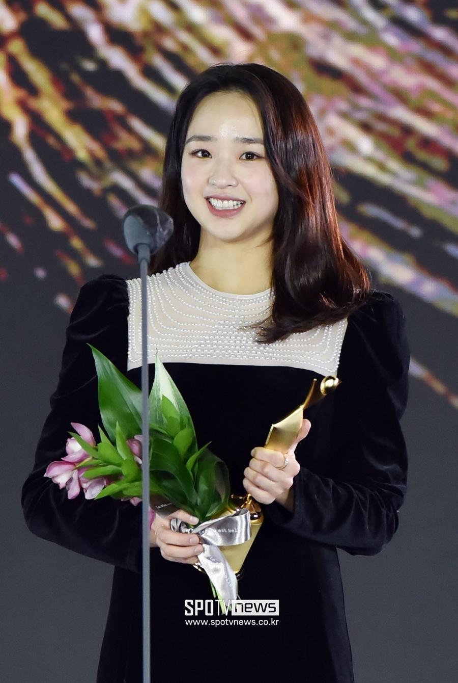 [포토]손연재 '아시아모델어워즈, 아시아특별상 받았어요'
