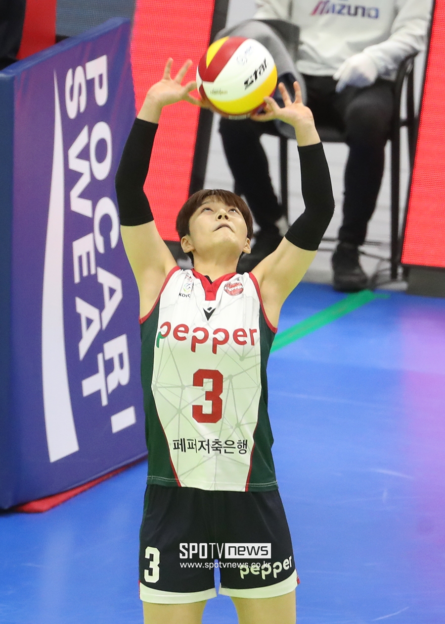 [포토S] 토스 올리는 이현
