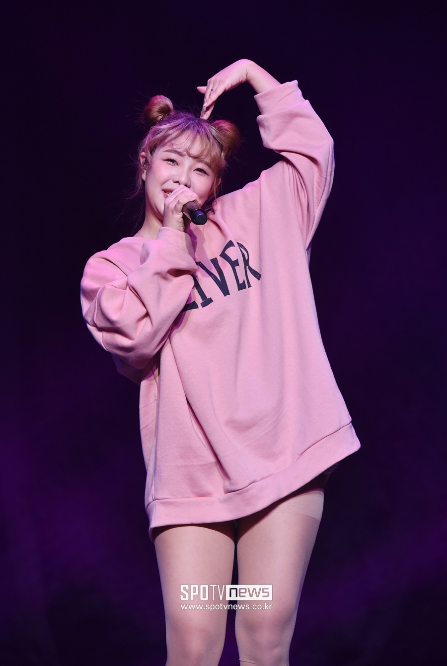 [포토]BJ숨마 육소희 '너목보' 간장게장 라이브 가수, 이제 제 신곡 들어보실래요?
