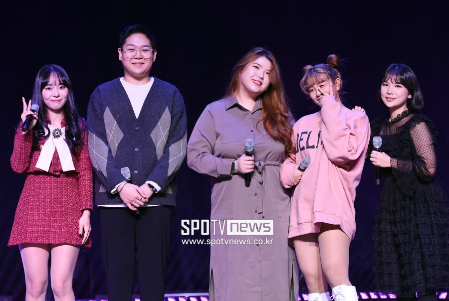 [포토]BJ 배그나-정예준-이사호-숨마-줄뜯냥-이사호 '아프리카TV 통해서 앨범 냈어요'