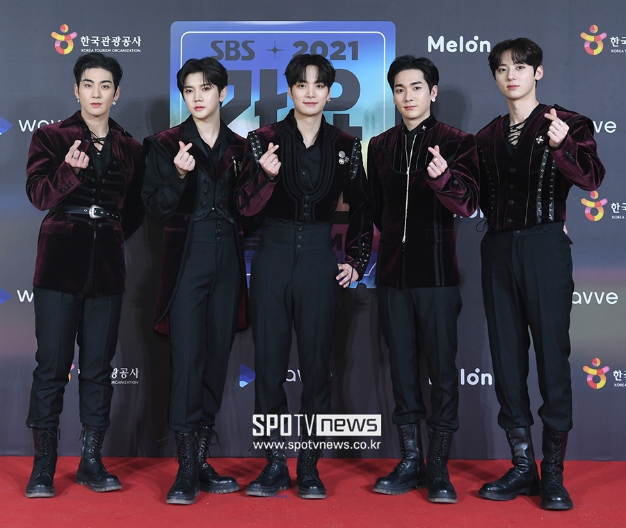 [포토S] 뉴이스트, '가요대전 왔어요'