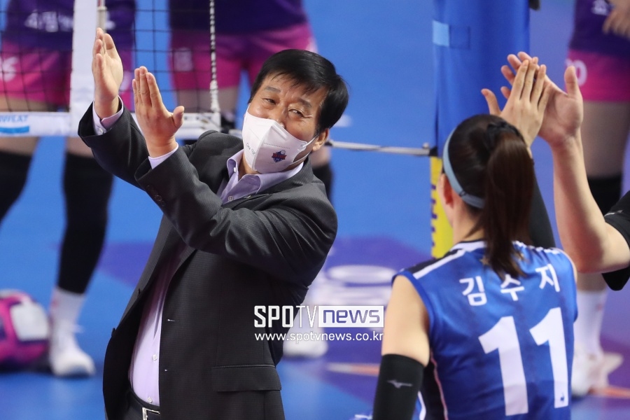 "아빠, 여자팀이라고 너무 성격 죽일 필요 있나요"