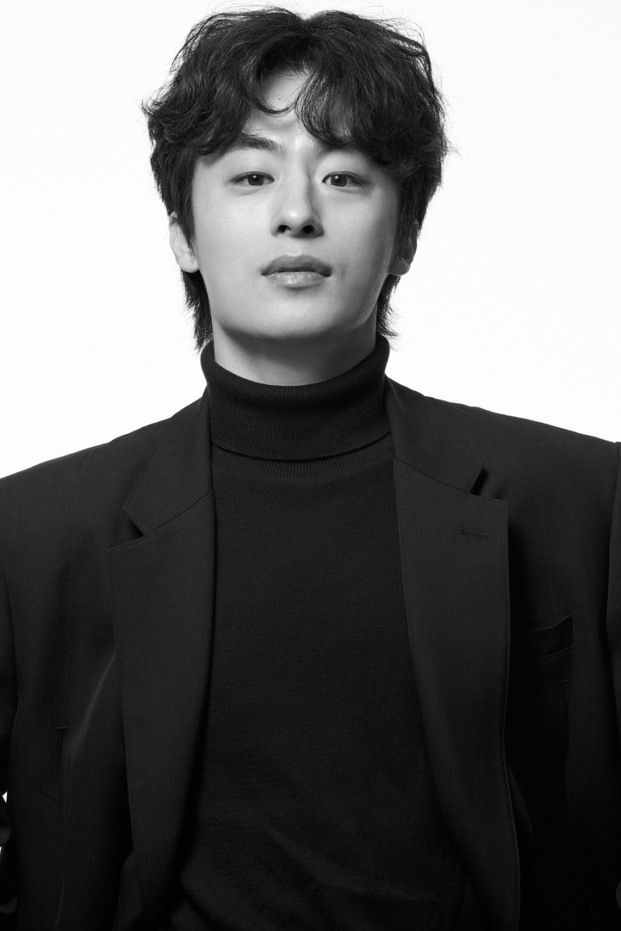 구교환, '탈주' 출연 확정…이제훈 러브콜 성사됐다[공식]
