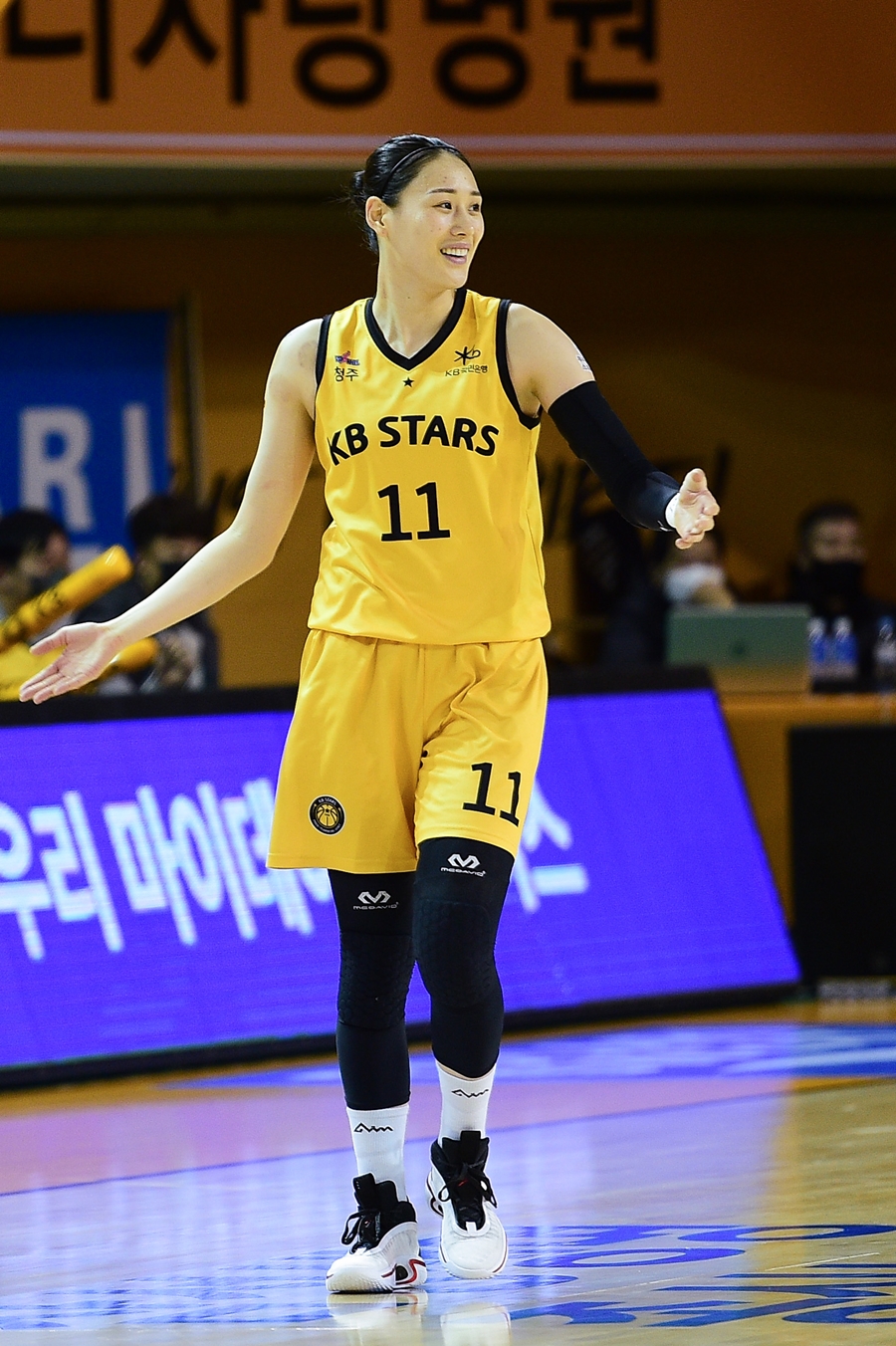 강이슬 최연소 3점슛 600개 노린다…임근배 감독 100승 도전
