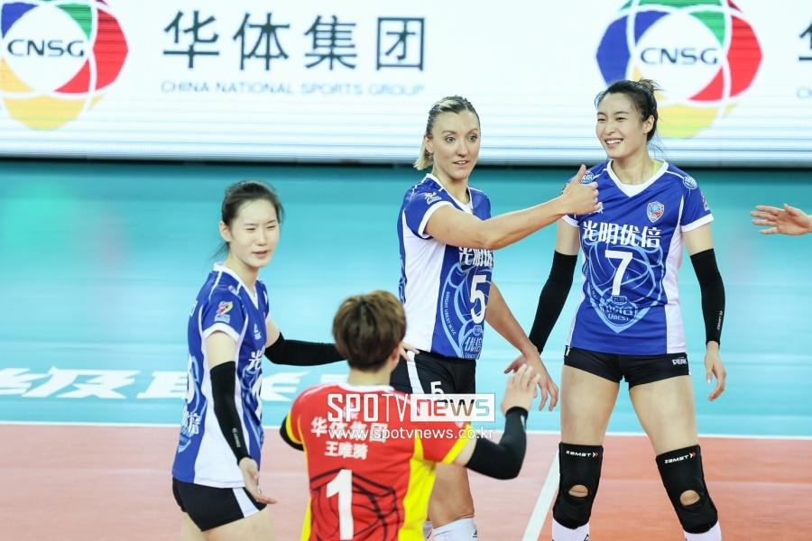 '김연경 결장' 상하이, 장쑤에 리버스 역전승… 준결승 3차전 간다!
