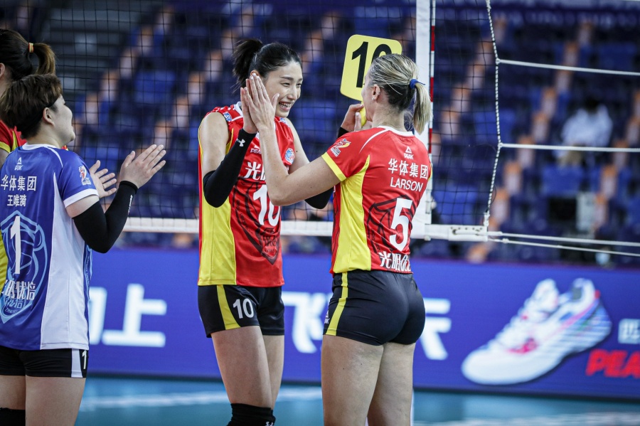 김연경 없는 상하이 역부족…0-3 완패로 결승 무산, 3위 결정전으로