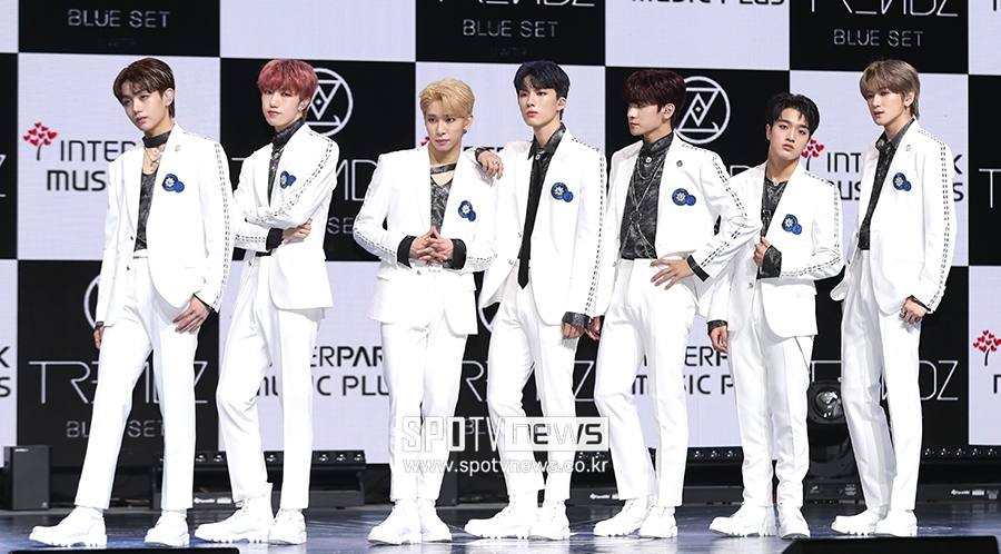 [포토S] 트렌드지, '화이트 슈트 입고'