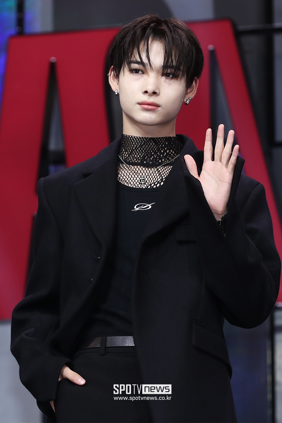 [포토S] 엔하이픈 니키, 멋진 손인사