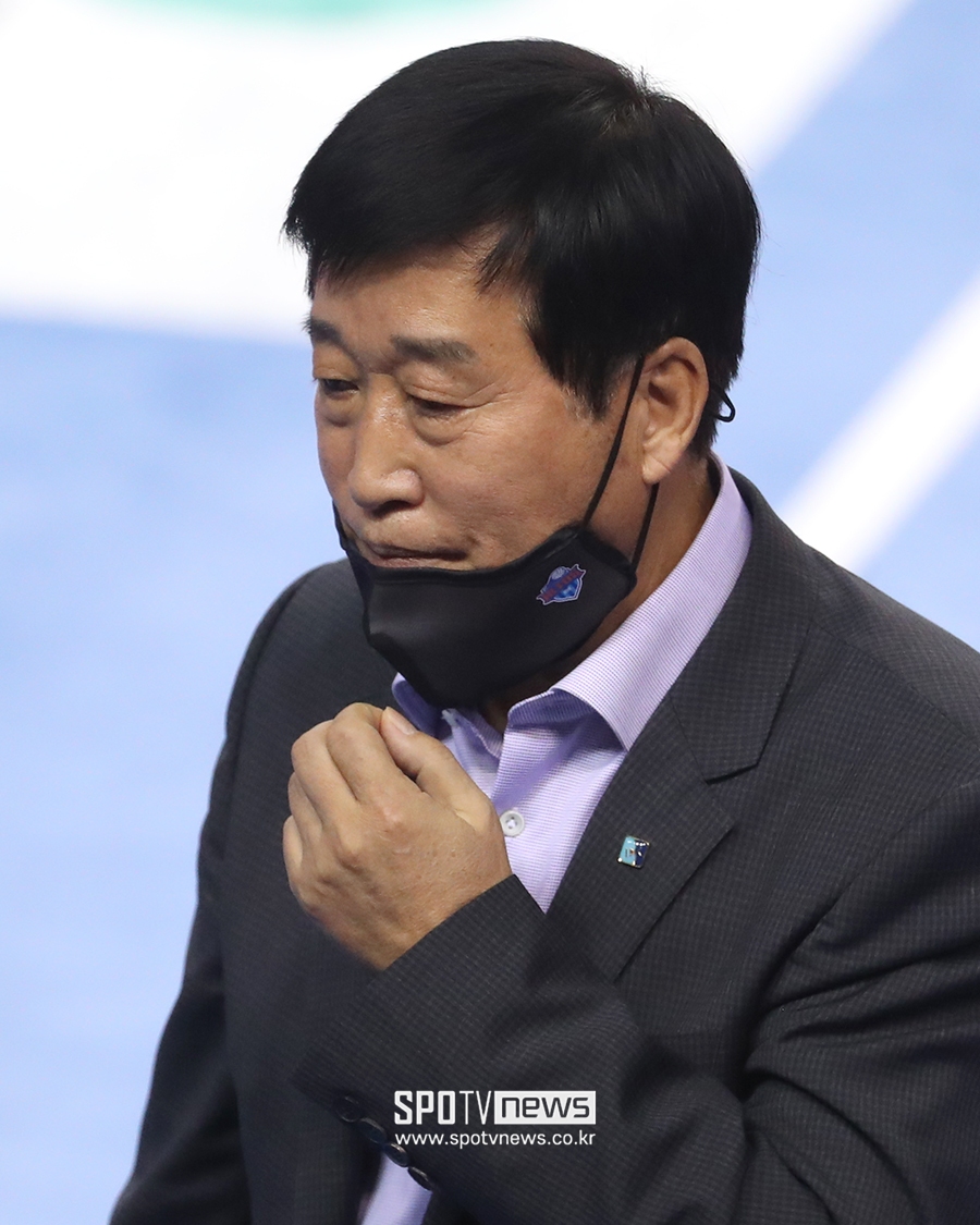 [포토S] 김호철 감독, '5세트 기대해 봤는데'