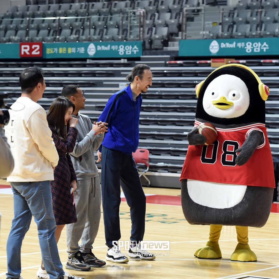 [포토]펭수, '예능에서는 제가 최고 아니겠습니까'