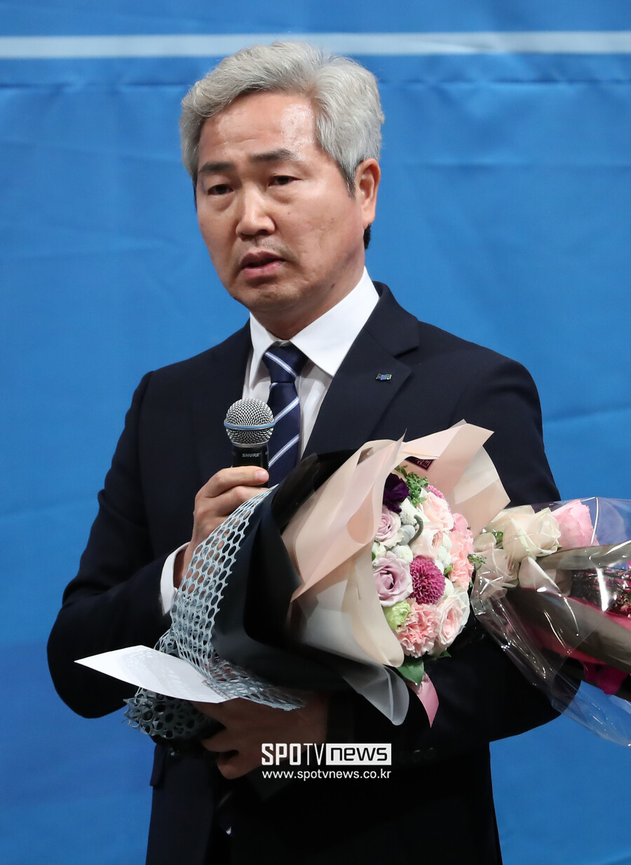 ▲ 이복근 두산 베어스 신임 2군 감독 ⓒ 스포티비뉴스DB