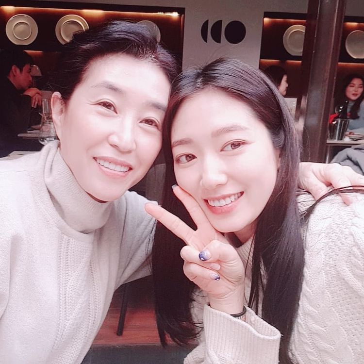 ▲ 김미경(왼쪽)과 박신혜. 출처| 김미경 인스타그램