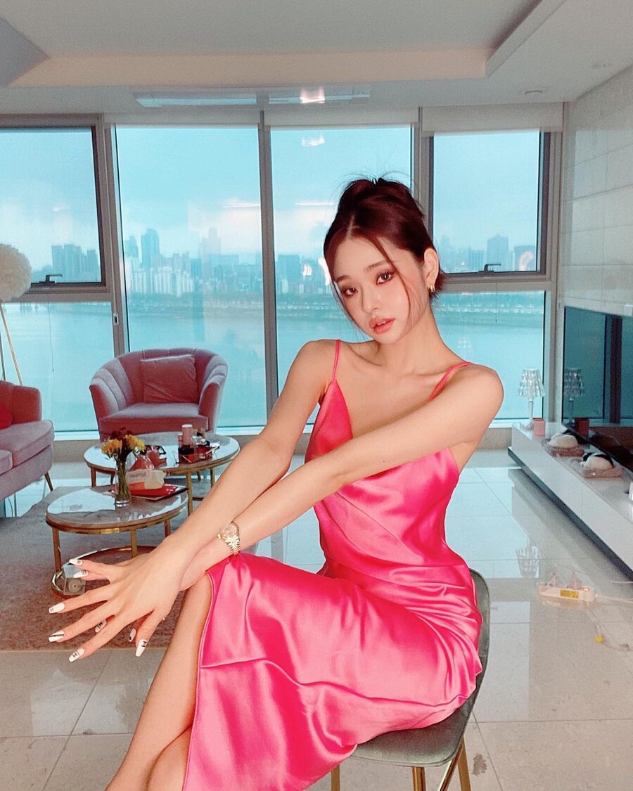 ▲ 출처|프리지아 SNS