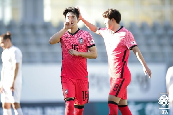 아이슬란드와 경기에서 득점 후 기뻐하는 김진규 ⓒ대한축구협회