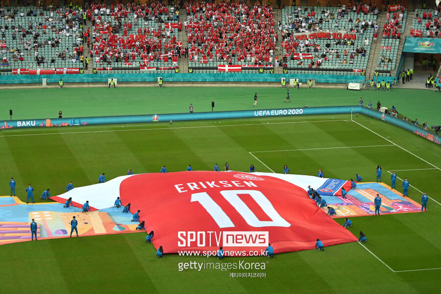 ▲ 심장 문제로 쓰러진 에릭센에게 전세계 축구팬들의 응원이 쏟아졌다.