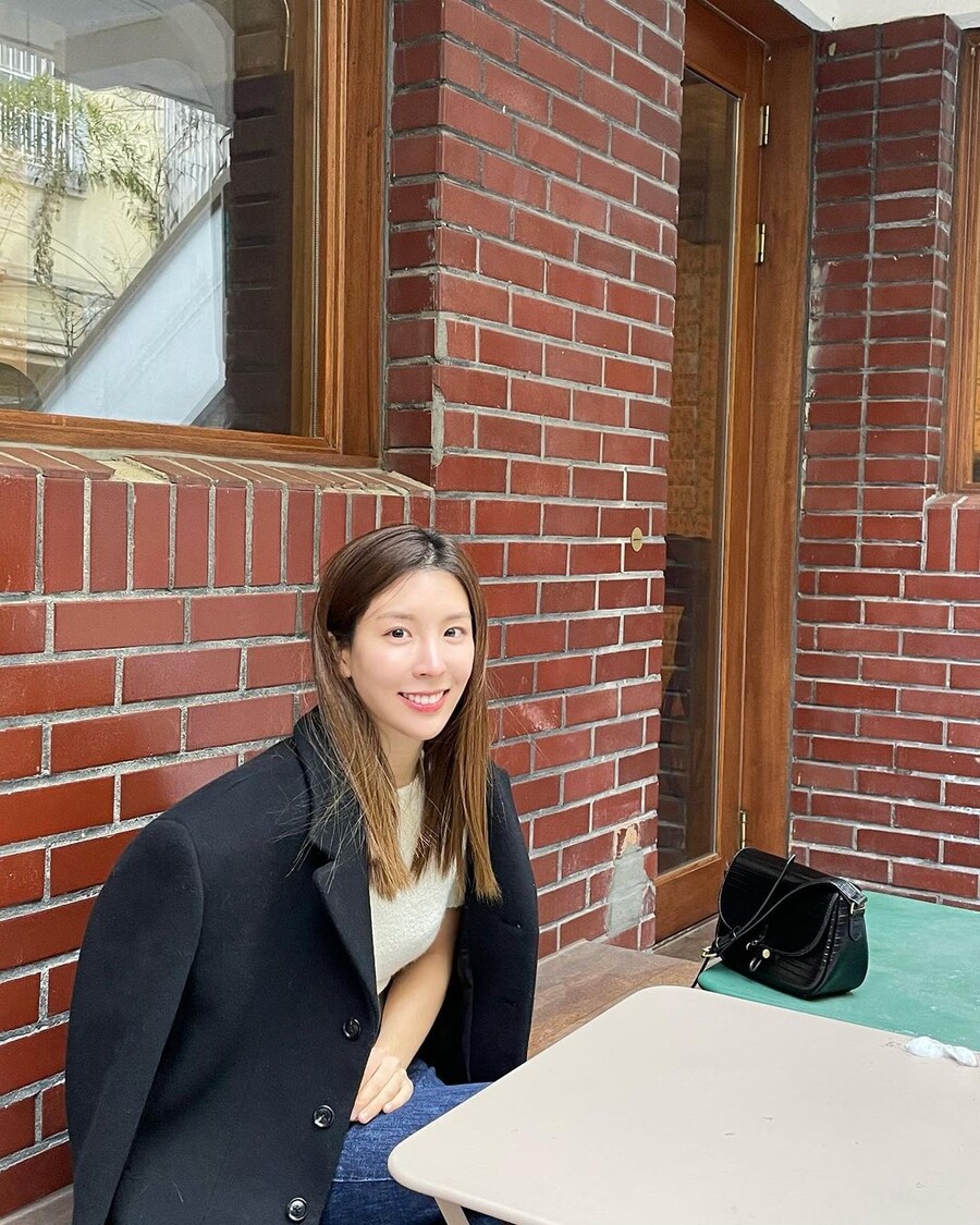 '재벌 3세' 함연지, 차 있는 자의 여유인가…한겨울에 반팔 입고 다니네