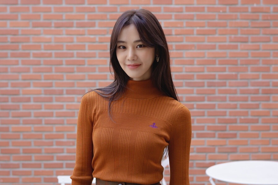 '배앤크' 한지은 "이동욱과 키스신 과몰입…목 나가는줄 알았다더라"[인터뷰②]