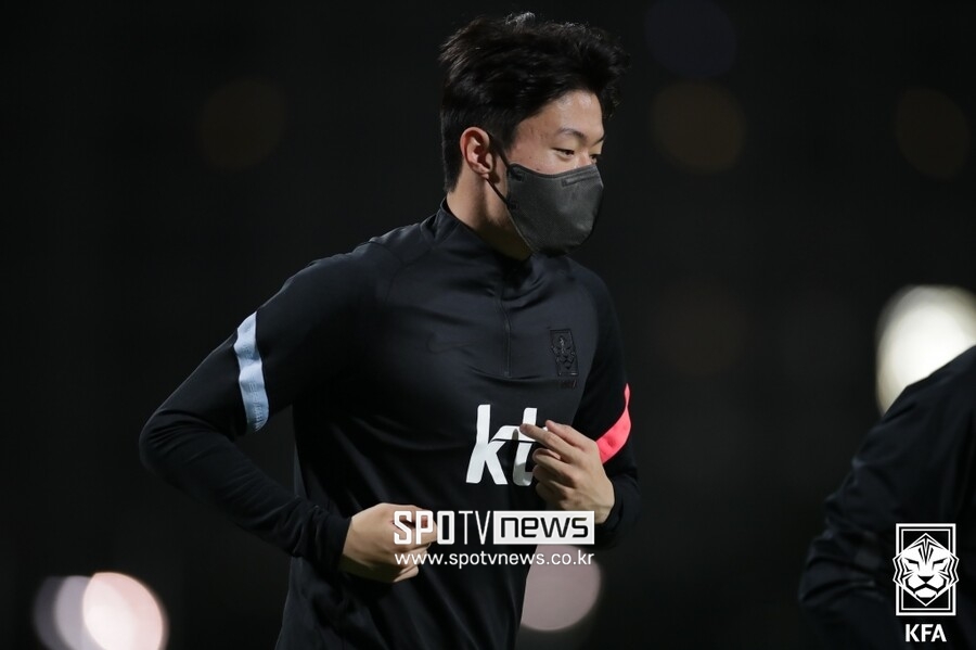 ▲ 훈련하는 황의조. ⓒ대한축구협회