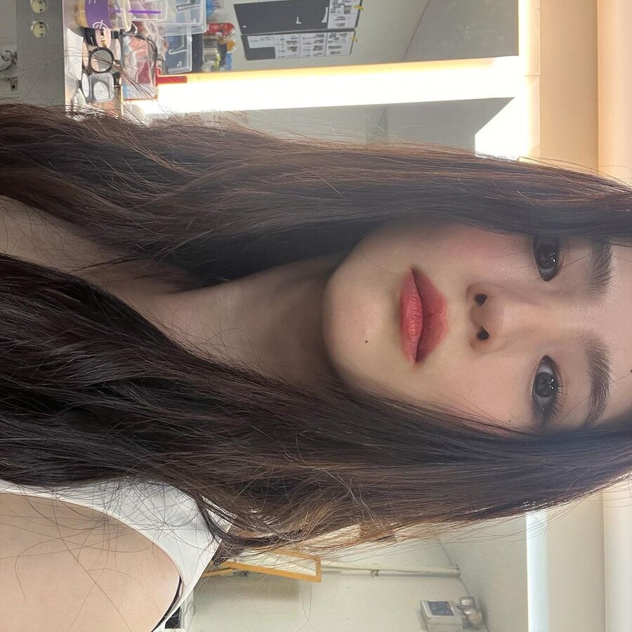 ▲ 출처|한소희 SNS