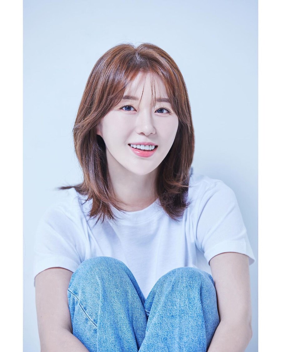 ▲ 나비. 출처| 나비 인스타그램