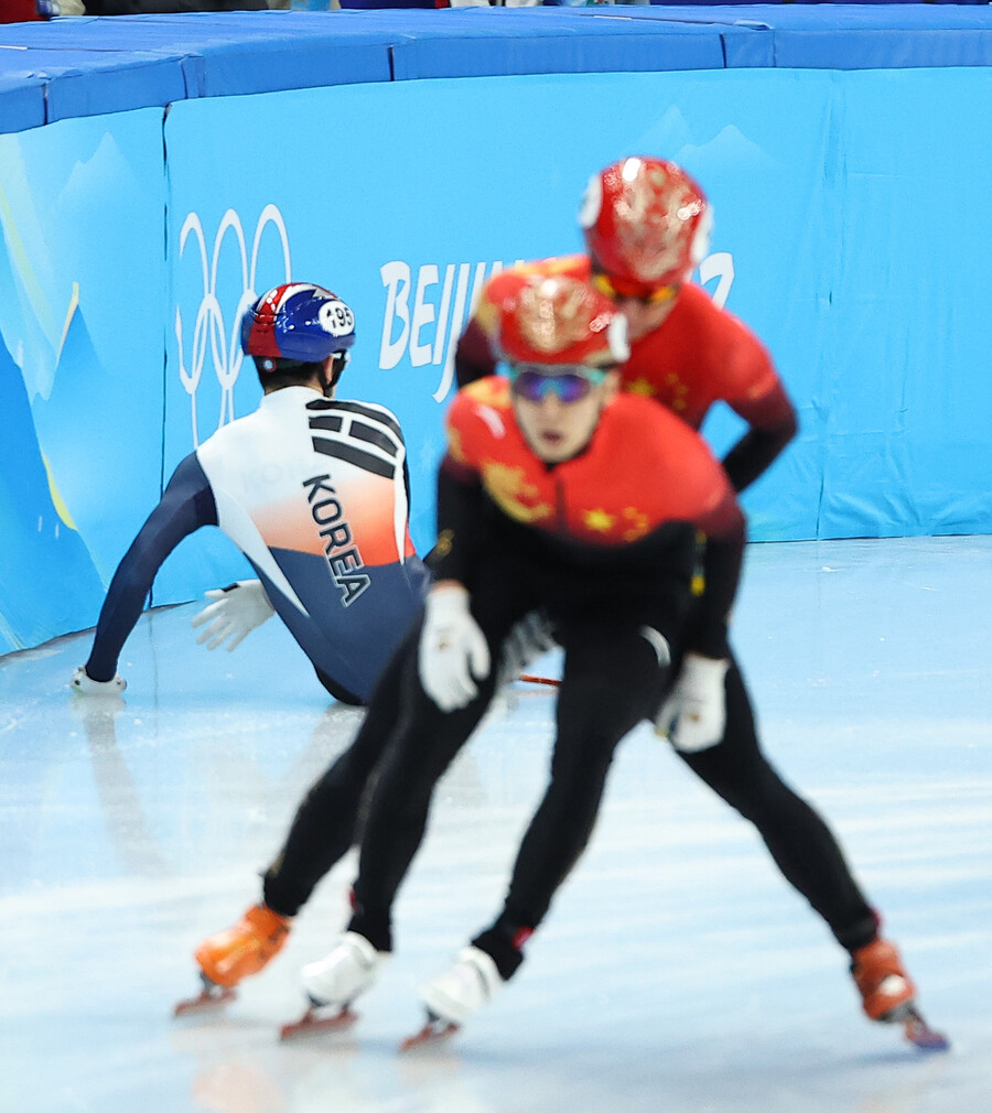 ▲ 2022 베이징 동계올림픽 쇼트트랙 혼성 계주에서 희비가 엇갈렸던 한국과 중국  ⓒ연합뉴스