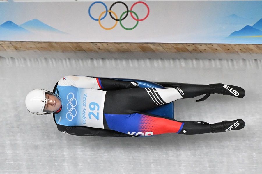 ▲ 2022베이징동계올림픽 루지 1인승 1,2차시기 레이스 중인 임남규.ⓒ연합뉴스/AFP
