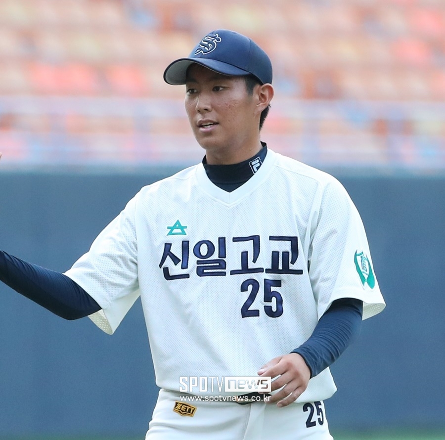 신일고 박건우, 글러브 내려놓고 ‘서울대 정시 합격’ 스트라이크!…하루 14시간 공부 결실
