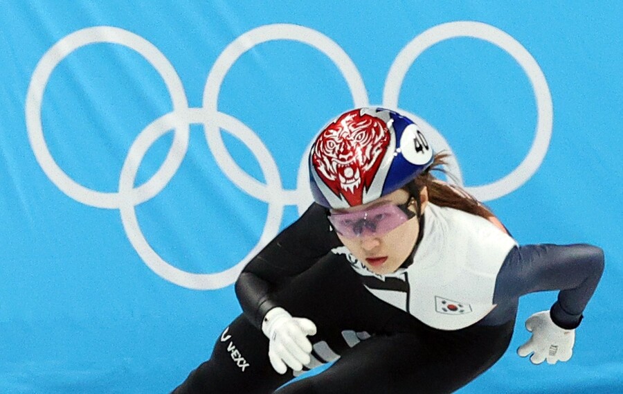 [베이징 NOW]‘중국과 한판승부’ 최민정, 장위팅과 500m 4강 경쟁