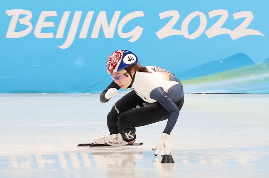 [베이징 NOW]中 매체 "여자 500m는 효자종목"…최민정 언급조차 없어
