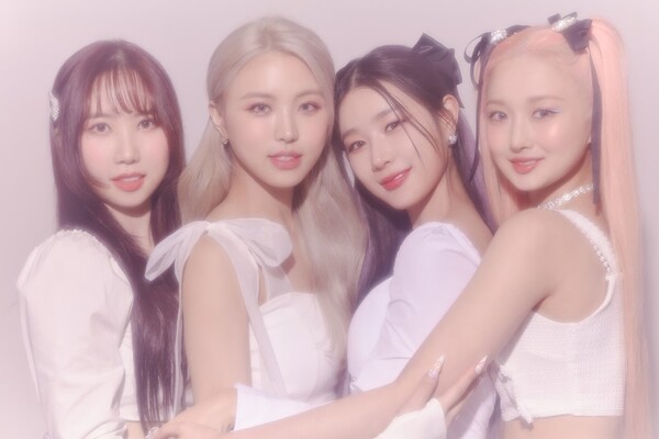 '14일 컴백' 록킹돌, 포텐 터진 '외계 요정'…'하트 라이더' 퍼포먼스 최초 공개
