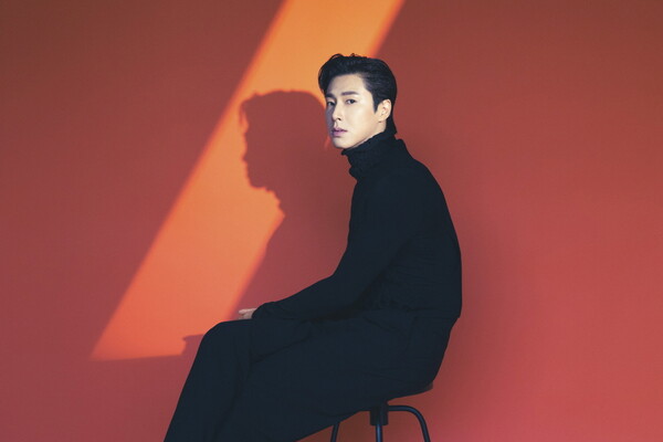 ▲ 일본에서 새 앨범을 발표하는 유노윤호. 제공|SM엔터테인먼트