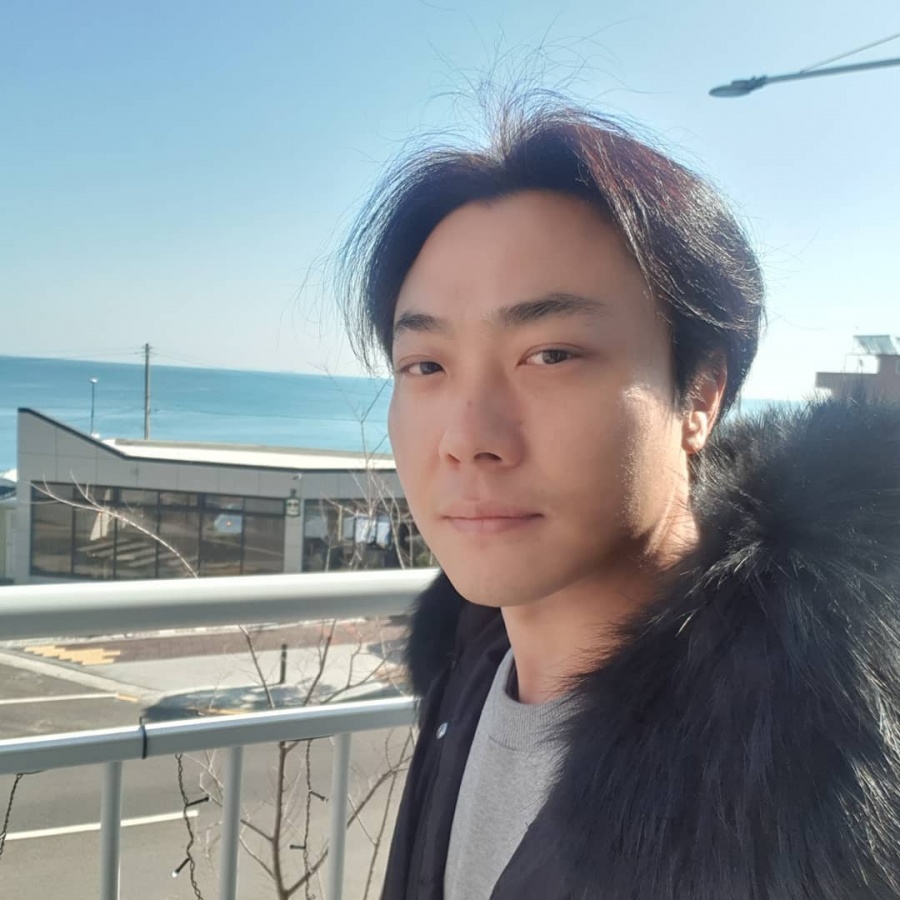 [단독]NRG 이성진, 2월 중순 결혼…3년 열애 끝 품절남 된다