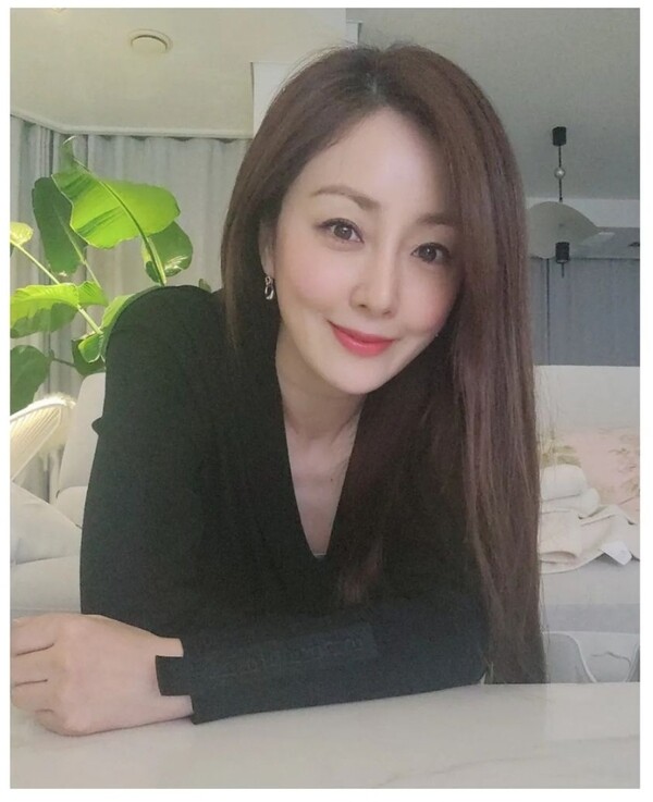 '김도훈♥' 오나라, 으리으리한 한강뷰 자택서 과메기 파티…부유층은 다르네