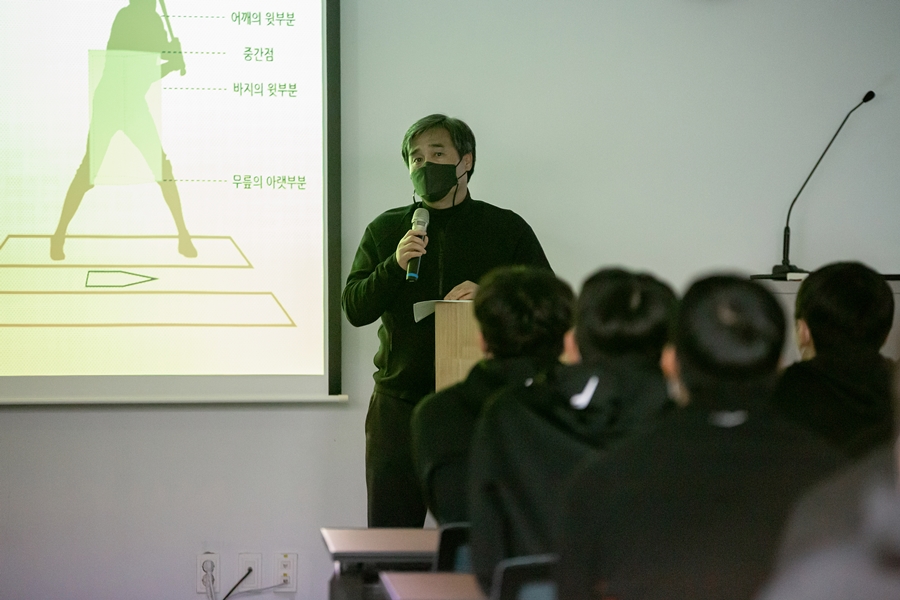 ▲ LG 챔피언스파크에서 열린 스트라이크존 설명회 ⓒ LG 트윈스