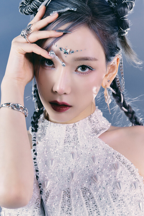 ▲ 14일 새 앨범 'INVU'를 발표하는 태연. 제공|SM엔터테인먼트