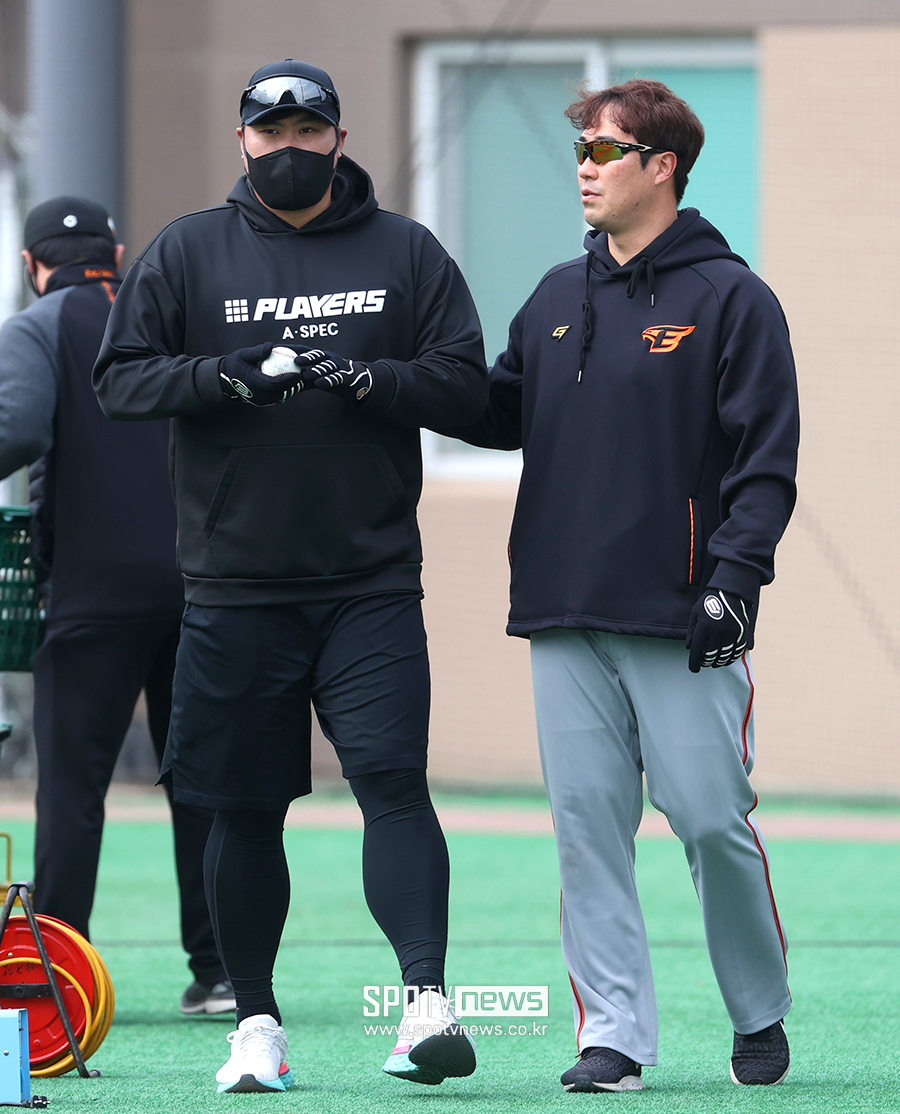▲ 류현진 장민재 ⓒ곽혜미 기자