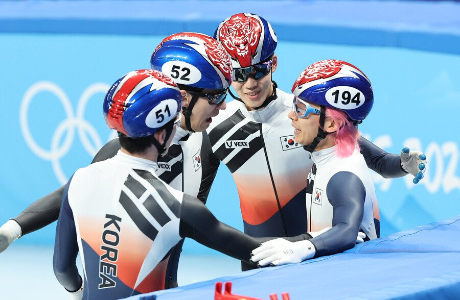 ▲ 남자 5000m 계주 결승에 진출한 한국 대표팀. ⓒ연합뉴스