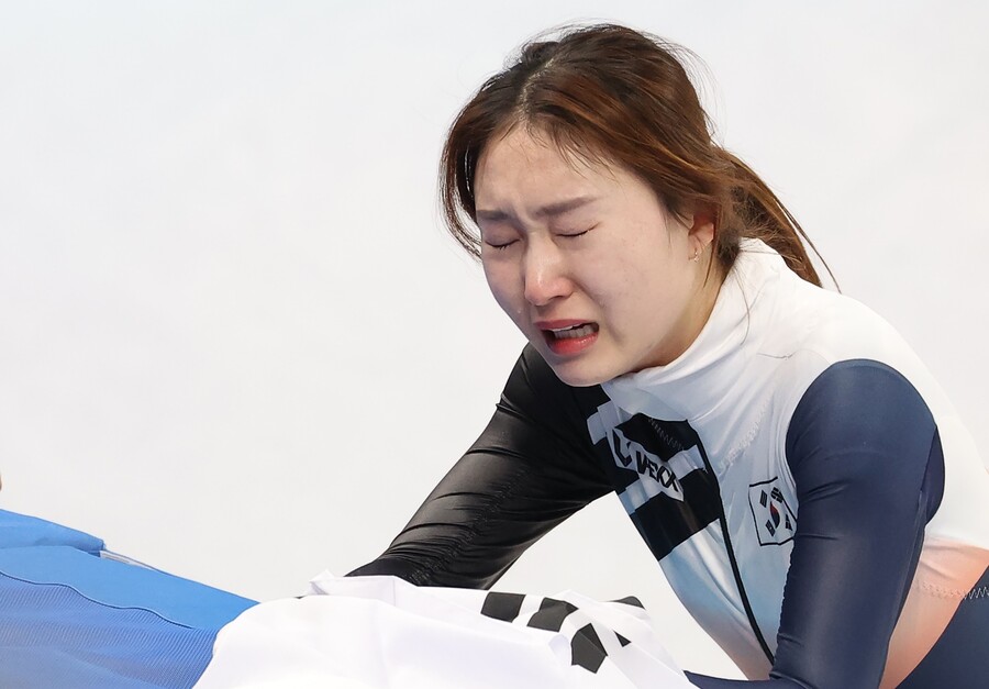 [베이징 NOW]뜨거운 눈물 또 눈물…감동의 ‘눈물올림픽’ 빛낸 스타들