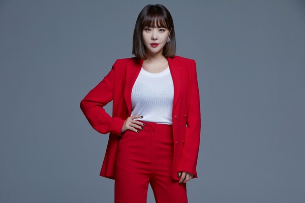 ▲ 나르샤가 현 소속사와 재계약을 맺었다. 제공|스타잇엔터테인먼트