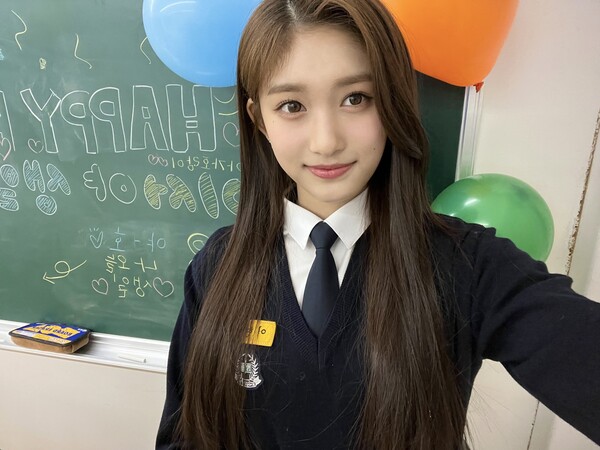 ▲ 온택트 생일파티를 연 아이브 이서. 제공|스타쉽엔터테인먼트