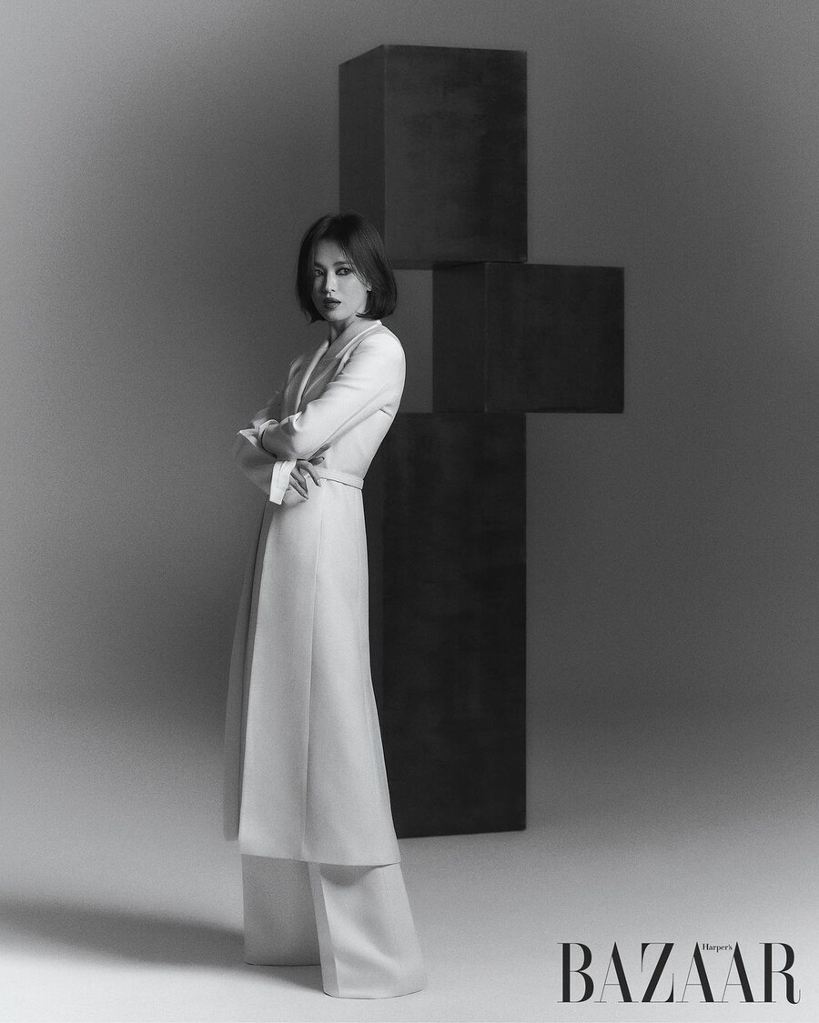 ▲ 출처|송혜교 인스타그램, 하퍼스 바자