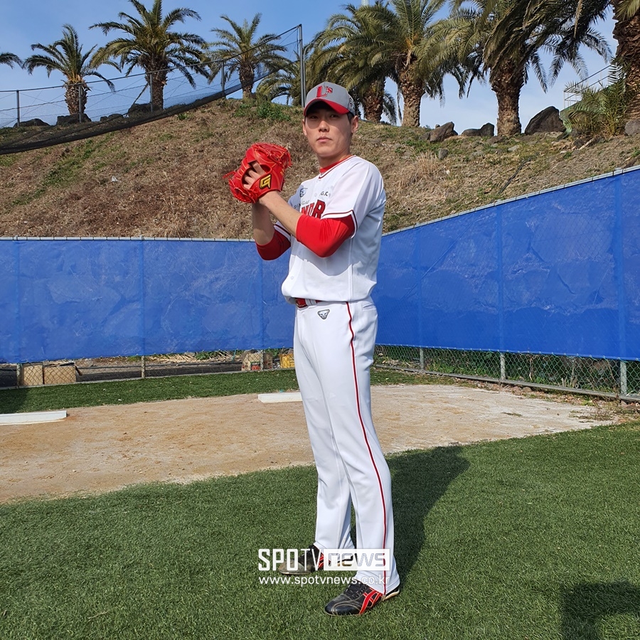▲ 투어가 아닌 이제 1군 캠프의 정식 멤버가 된 SSG 윤태현 ⓒ서귀포, 이재국 기자