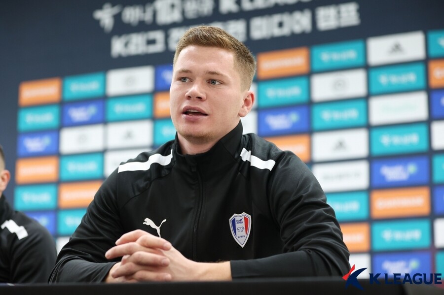 ▲ 수원 삼성 신입 공격수 세바스티안 그로닝. ⓒ한국프로축구연맹