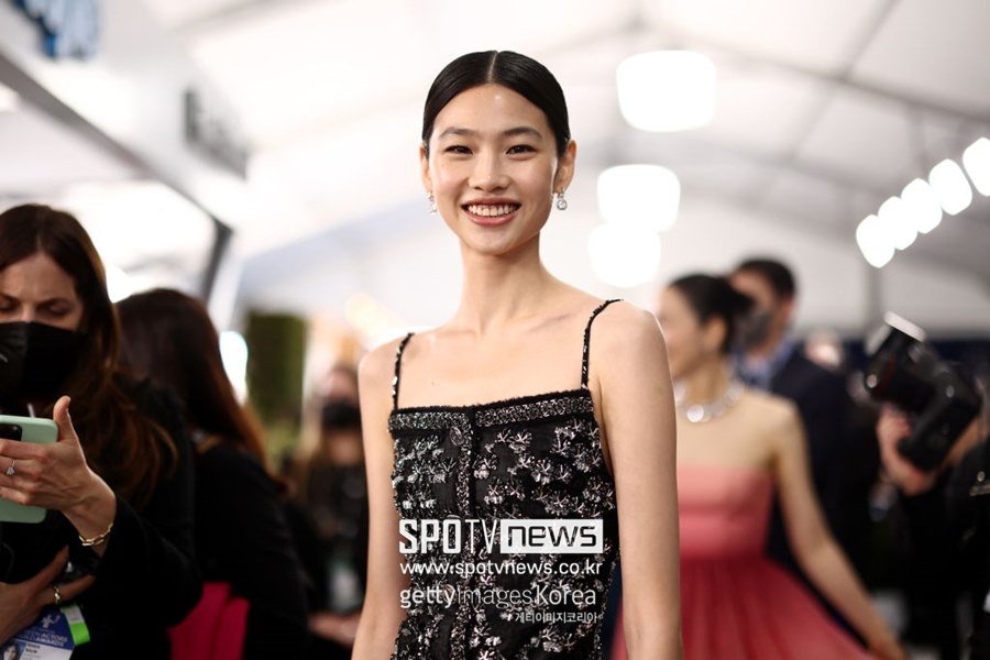 '오징어게임' 정호연, 美배우조합상 여자 연기상 수상…윤여정 이어 '영광'