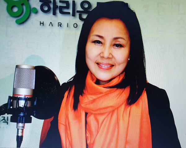 가요계의 숨은 보석 작사가 김하리, 종합예술인 활동으로 화제