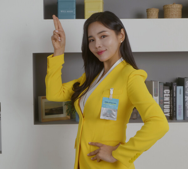 '광고계 대세' 조정민, 살균제품 모델 발탁 "방역 전도사"