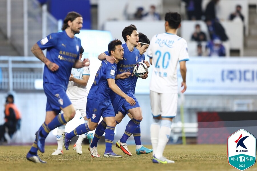 ▲ 수원삼성과 포항스틸러스가 승부를 가리지 못했다. ⓒ한국프로축구연맹